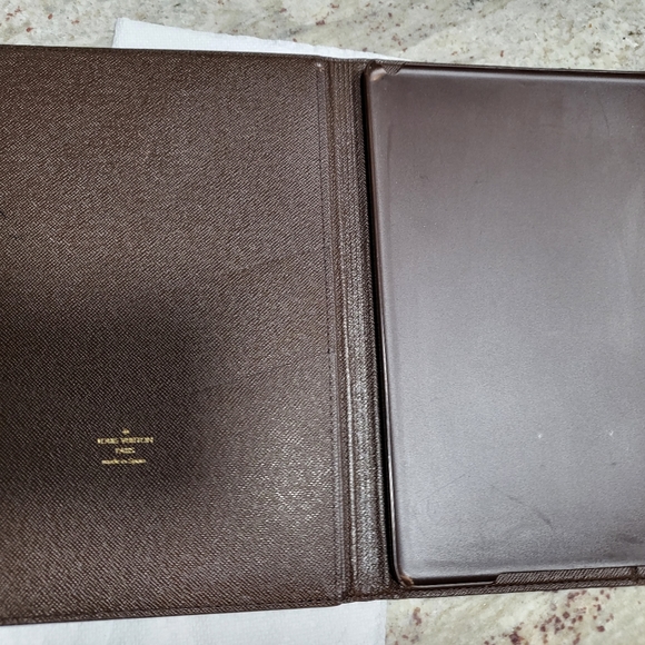 COPY - Louis Vuitton USED Tablet Case - Picture 12 of 16